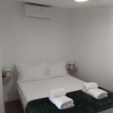 Urban Nest 4 *